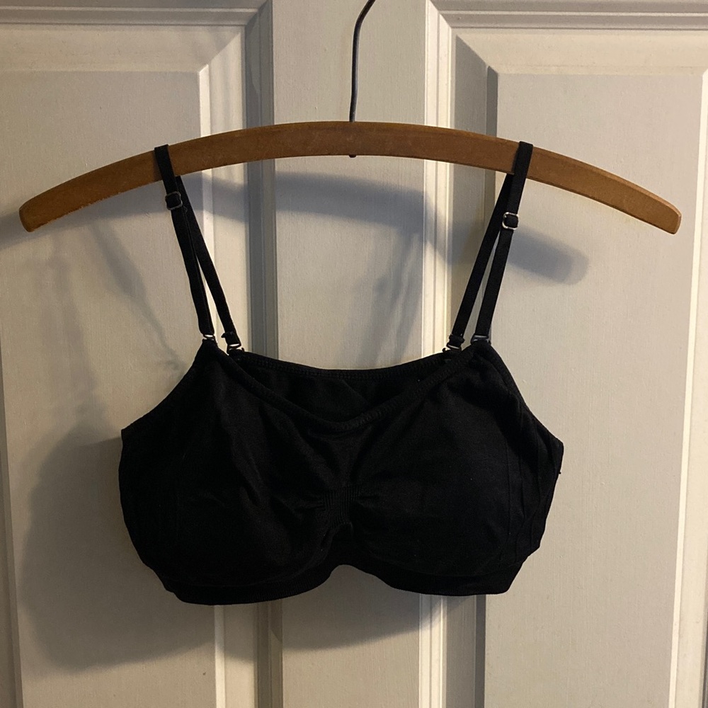One Size Black Sports Bra